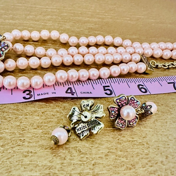 Heidi Daus Pink and Fuchsia Rhinestone Pearl Flower Necklace and Earring Set - Picture 8 of 9